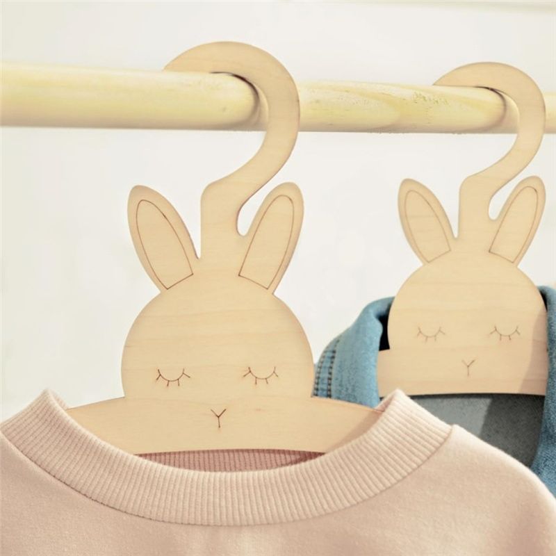 20 Buah Gantungan Baju Kayu Lu - Baby Clothing Hanging Rack ulasan dan harga
